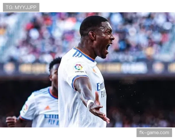 阿拉巴近期比赛表现亮眼,攻防两端展现核心价值 阿拉巴近期比赛表现亮眼,攻防两端展现核心价值